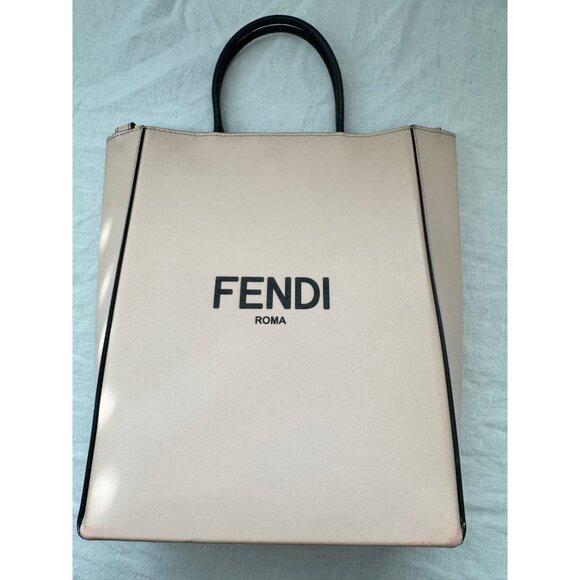 Fendi‎ Roma Beige & Black Leather Tote Bag With Gold Hardware & COA's - Picture 1 of 16